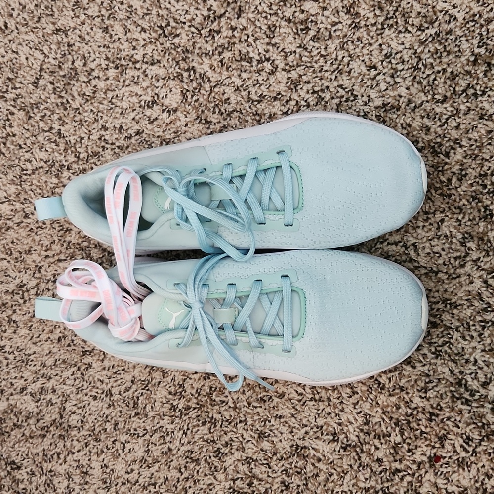 Puma turquoise running shoes women's size 8
